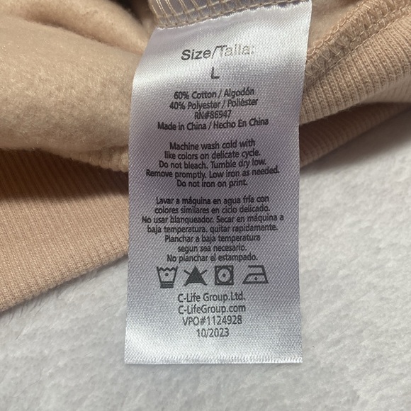 SANRIO HELLO KITTY NWT Size L Cream Hoodie - Picture 8 of 9